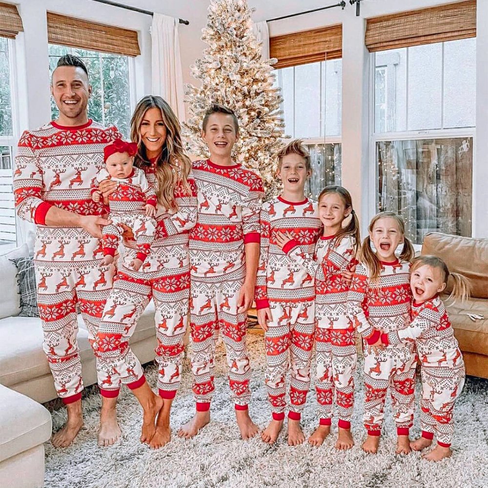 Red Reindeer Print Stitching Christmas Family Pajamas Set - Xmaspajamas