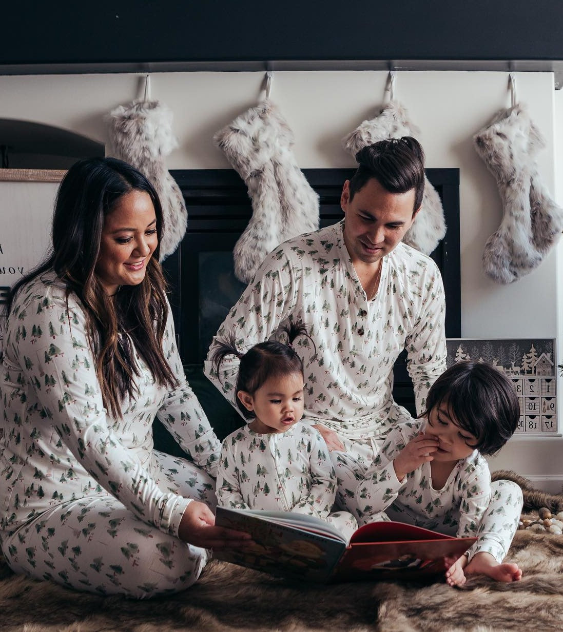 Christmas Tree Family Matching Pajamas (with Pet's dog clothes) - Xmaspajamas