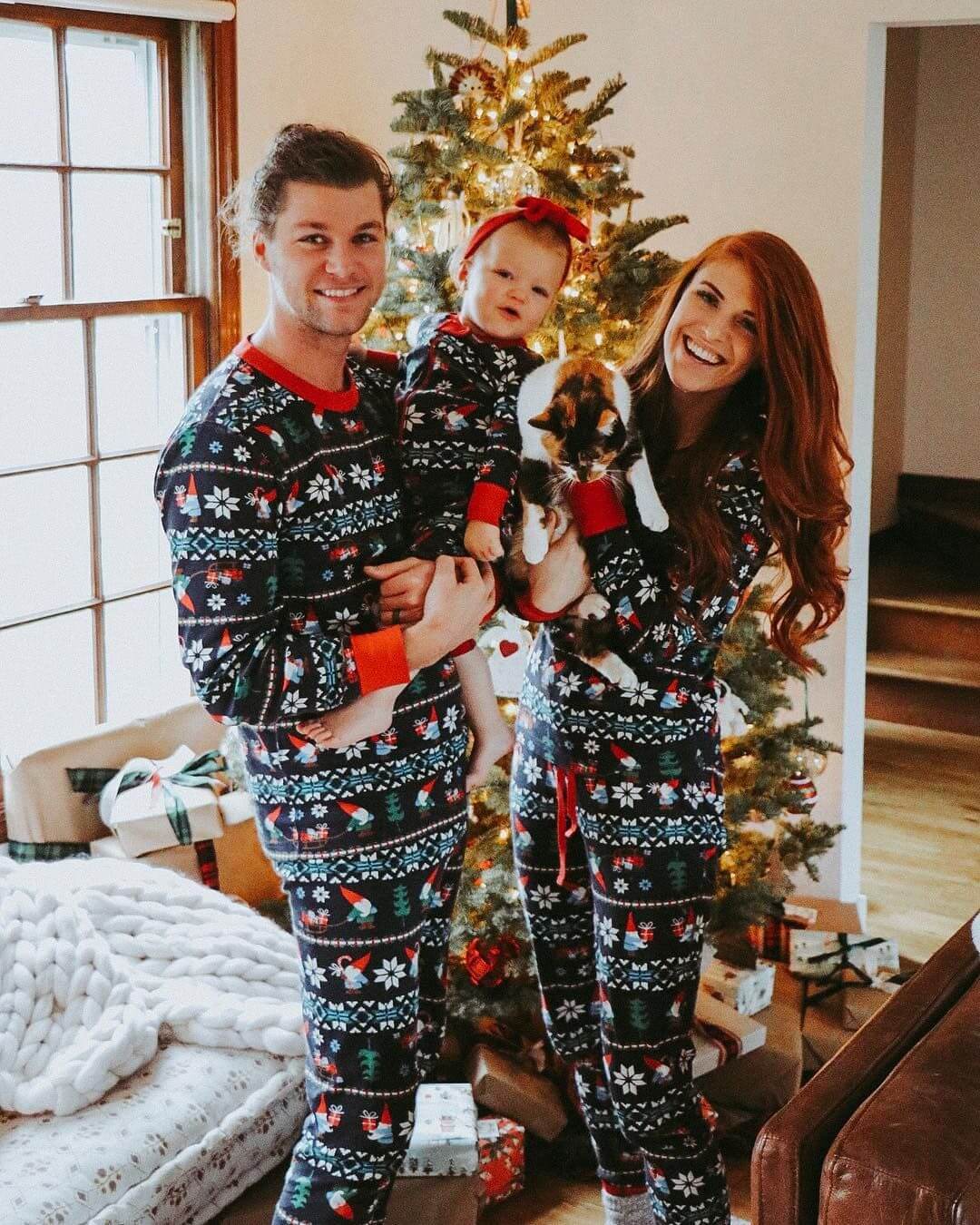 Cute Santa and Snowflake Print Family Matching Pajamas Sets - Xmaspajamas